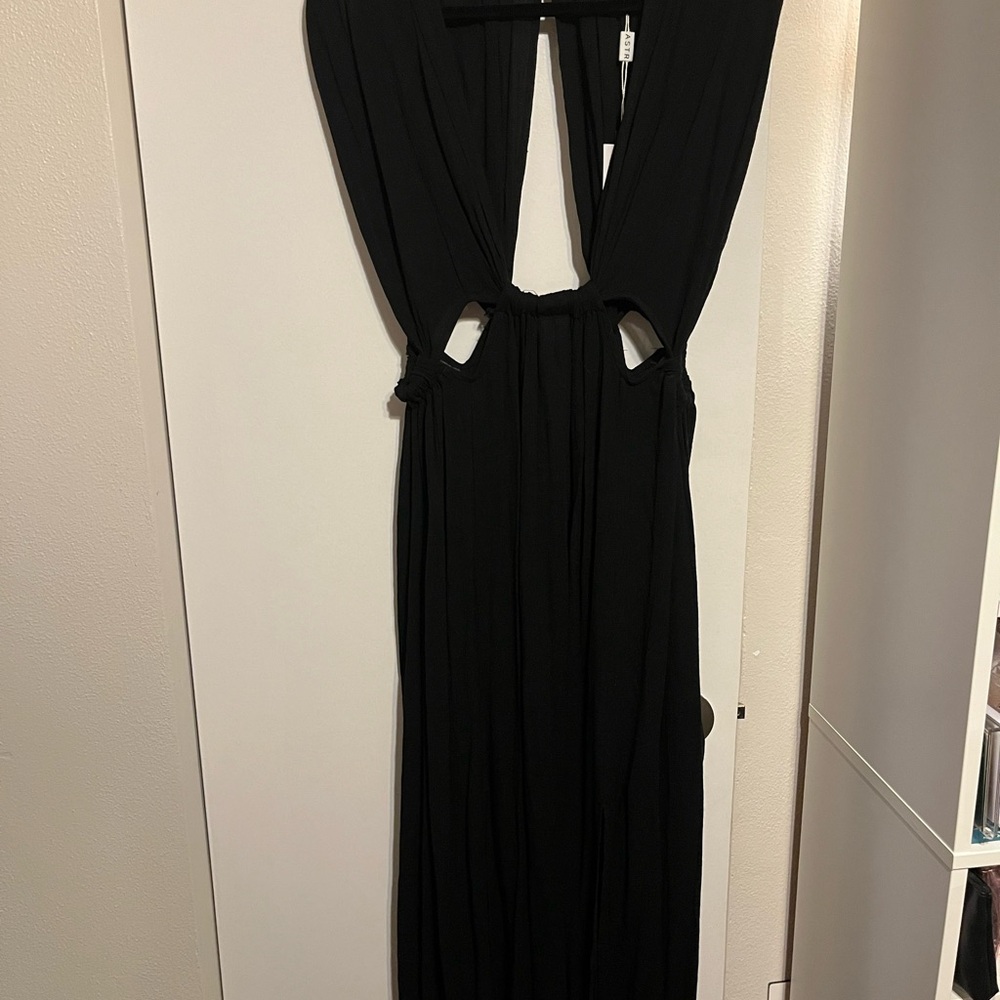 ASTR The Label Black Cutout Maxi Dress NWT Size L